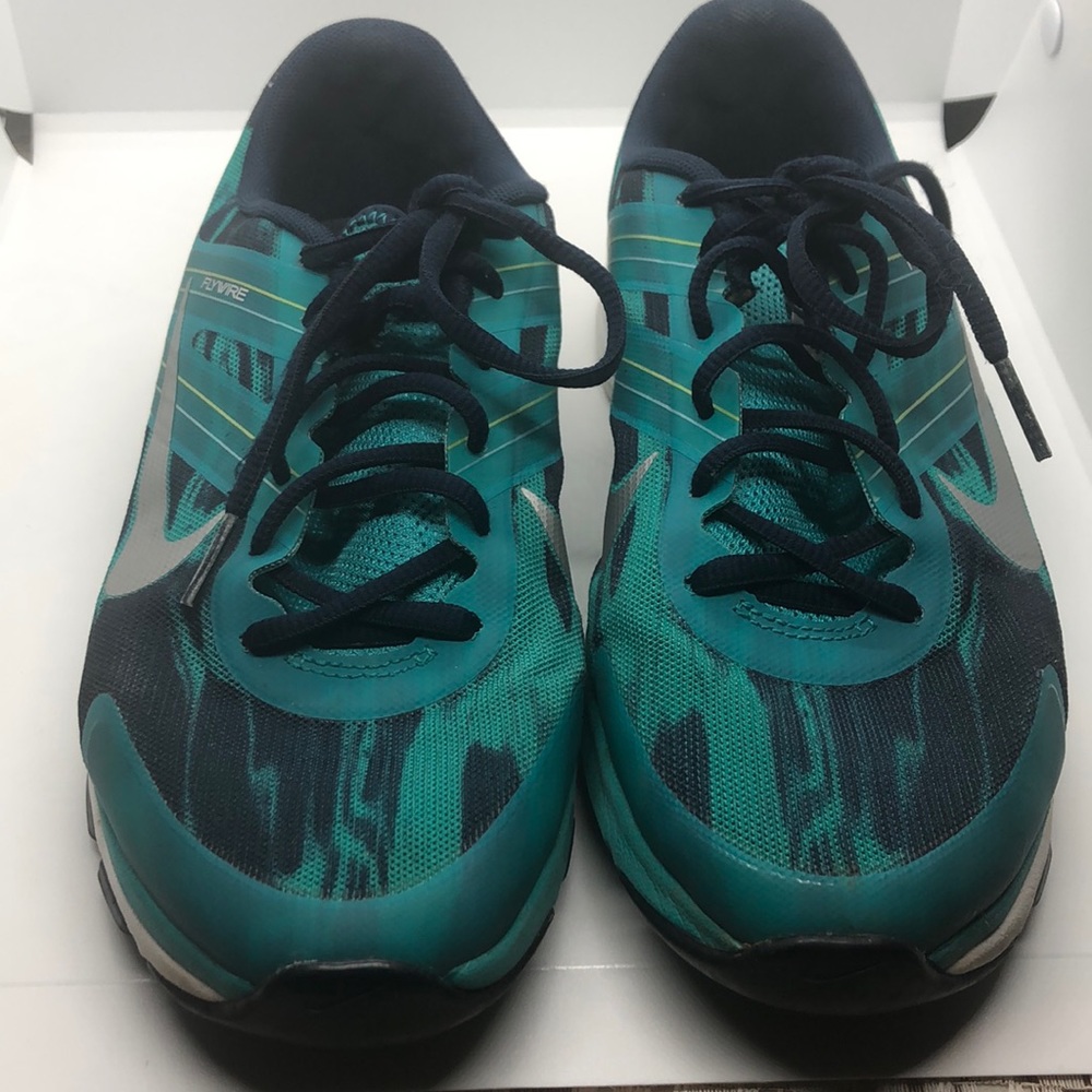 Nike Flywire duel fusion sneakers